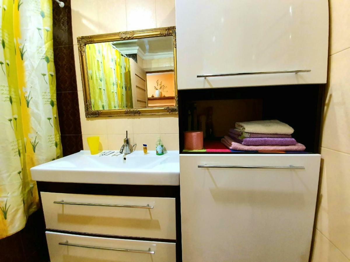 דנייפרופטרובסק Apartment Ushakova 16 מראה חיצוני תמונה